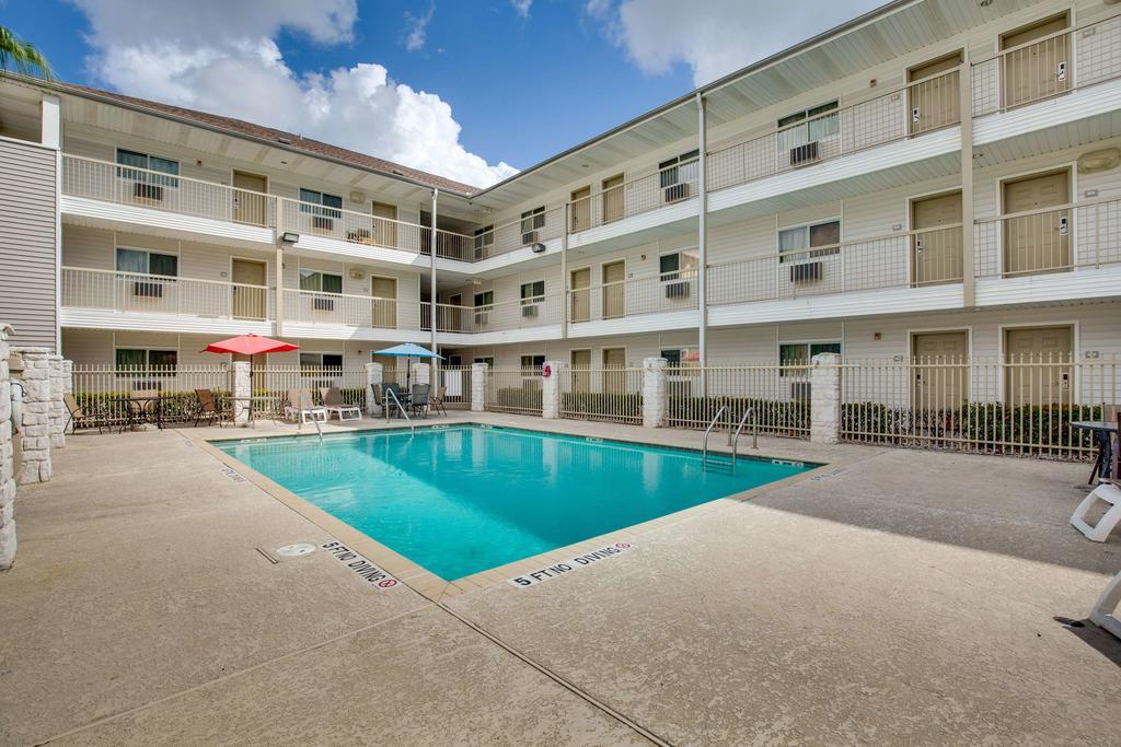 Studio 6-Houston, Tx - Clear Lake Friendswood Exterior photo